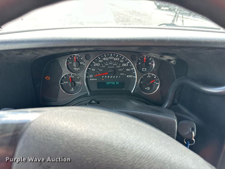 image for item DR2646 2008 Chevrolet  Express 2500  van