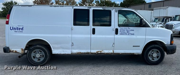 image for item DR2647 2006 Chevrolet  Express 2500 van