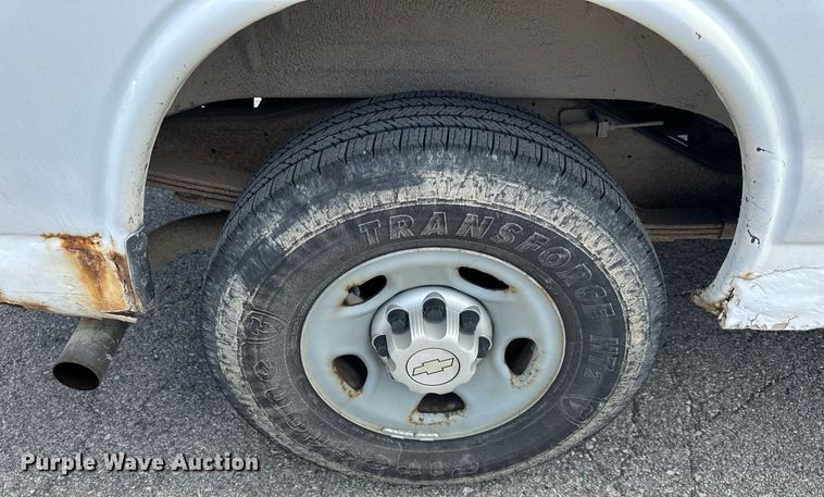 image for item DR2647 2006 Chevrolet  Express 2500 van