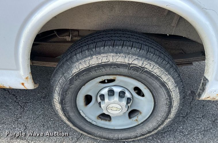 image for item DR2647 2006 Chevrolet  Express 2500 van