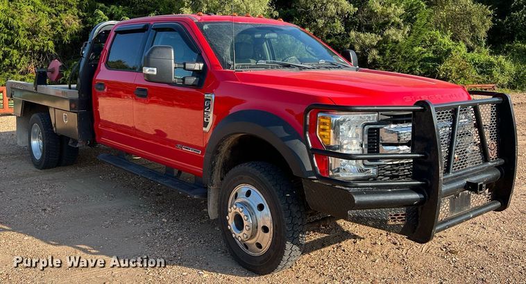 image for item DS3118 2017 Ford F450 Super Duty XLT bale bed truck