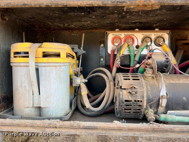 image for item DS3118 2017 Ford F450 Super Duty XLT bale bed truck