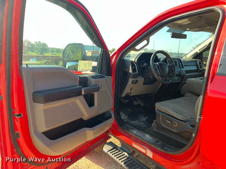 image for item DS3118 2017 Ford F450 Super Duty XLT bale bed truck