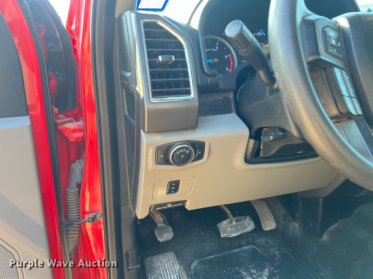 image for item DS3118 2017 Ford F450 Super Duty XLT bale bed truck