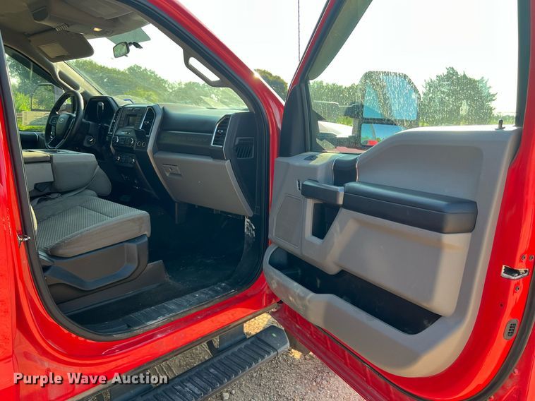 image for item DS3118 2017 Ford F450 Super Duty XLT bale bed truck