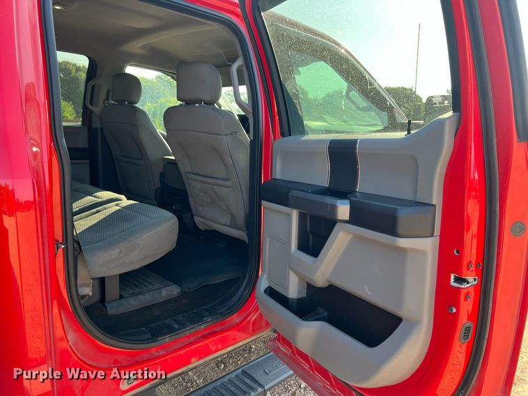 image for item DS3118 2017 Ford F450 Super Duty XLT bale bed truck