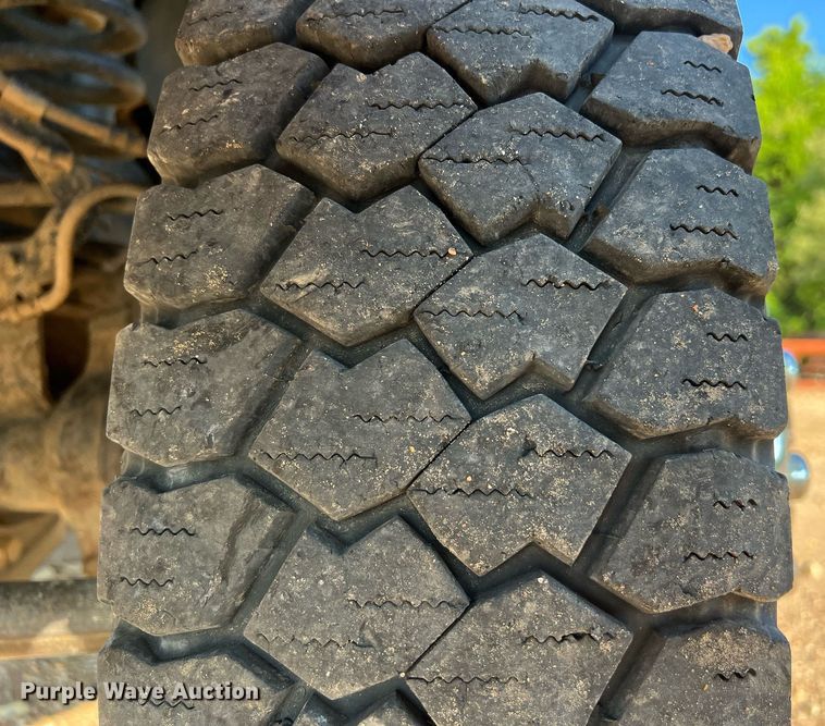 image for item DS3118 2017 Ford F450 Super Duty XLT bale bed truck