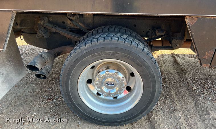 image for item DS3118 2017 Ford F450 Super Duty XLT bale bed truck