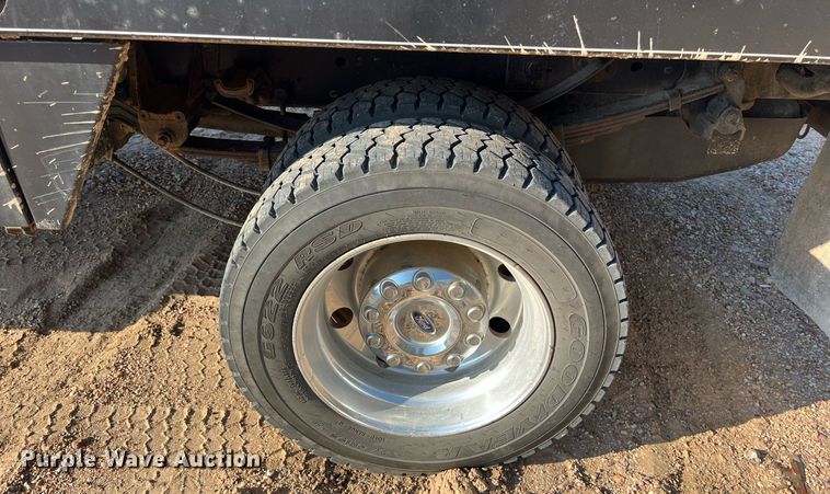 image for item DS3118 2017 Ford F450 Super Duty XLT bale bed truck