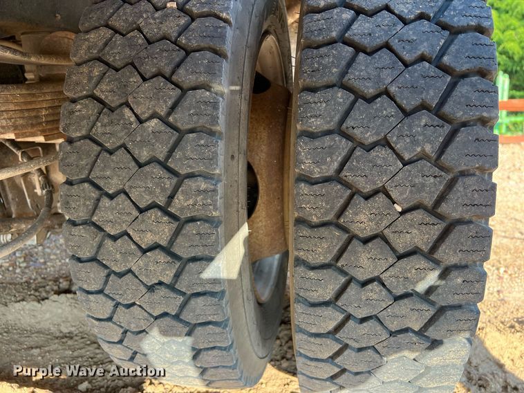 image for item DS3118 2017 Ford F450 Super Duty XLT bale bed truck