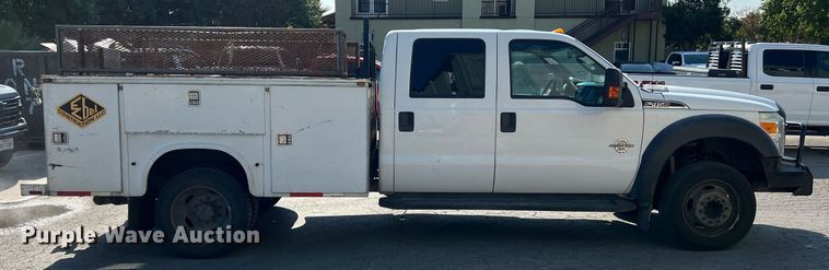 image for item DS3121 2015 Ford F450 Super Duty XLT Crew Cab utility / service truck