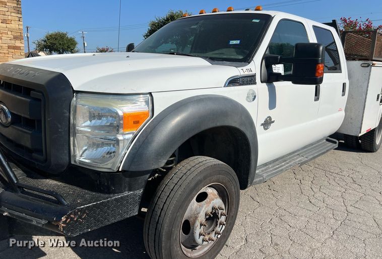 image for item DS3121 2015 Ford F450 Super Duty XLT Crew Cab utility / service truck