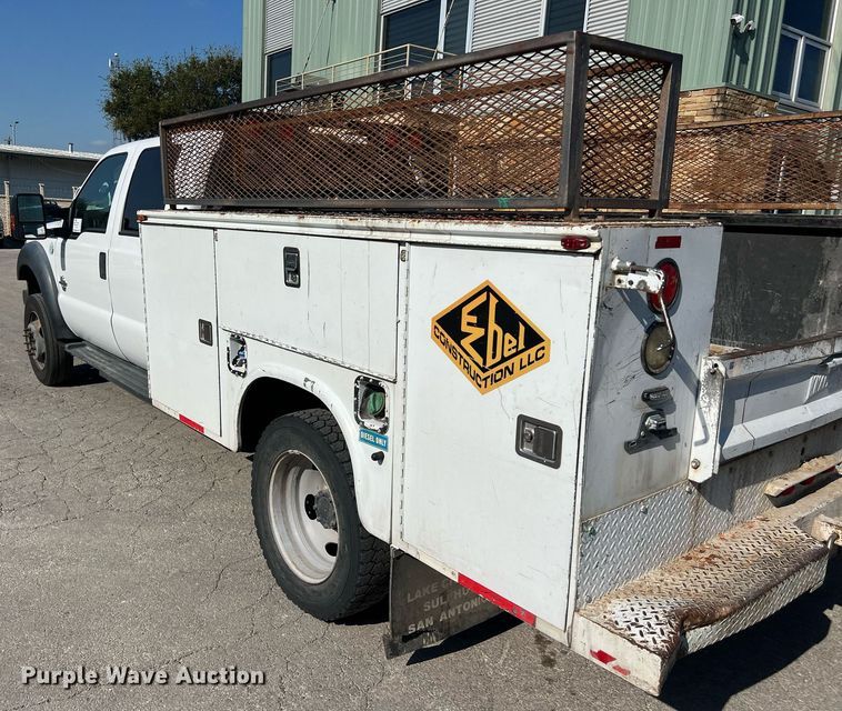 image for item DS3121 2015 Ford F450 Super Duty XLT Crew Cab utility / service truck