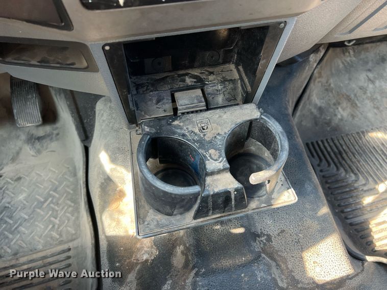 image for item DS3121 2015 Ford F450 Super Duty XLT Crew Cab utility / service truck