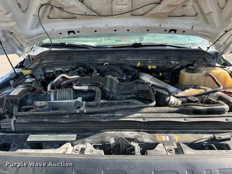 image for item DS3121 2015 Ford F450 Super Duty XLT Crew Cab utility / service truck