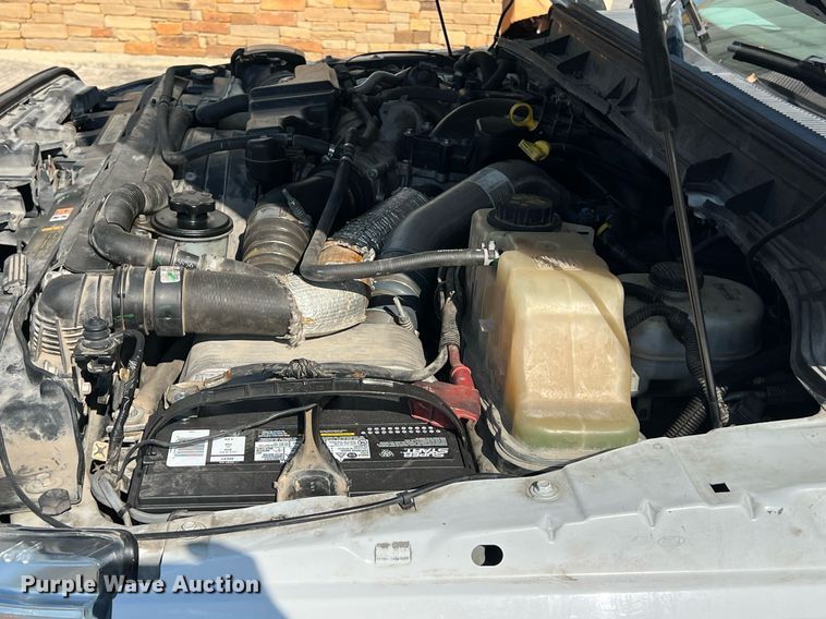 image for item DS3121 2015 Ford F450 Super Duty XLT Crew Cab utility / service truck