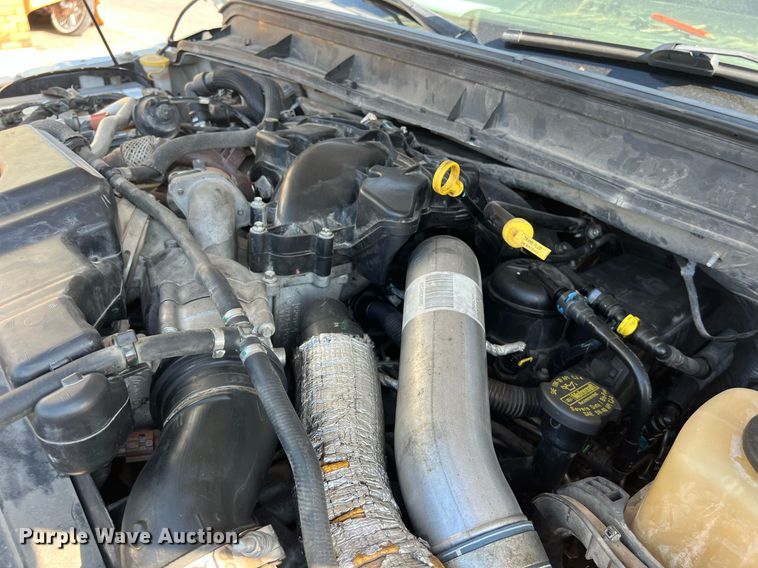 image for item DS3121 2015 Ford F450 Super Duty XLT Crew Cab utility / service truck