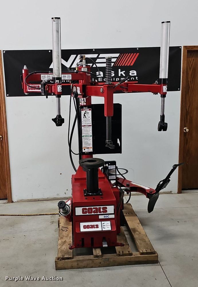 image for item DS4690 Coats 80C tire machine