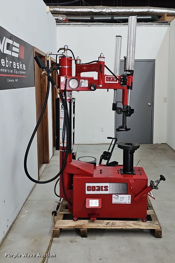 image for item DS4690 Coats 80C tire machine