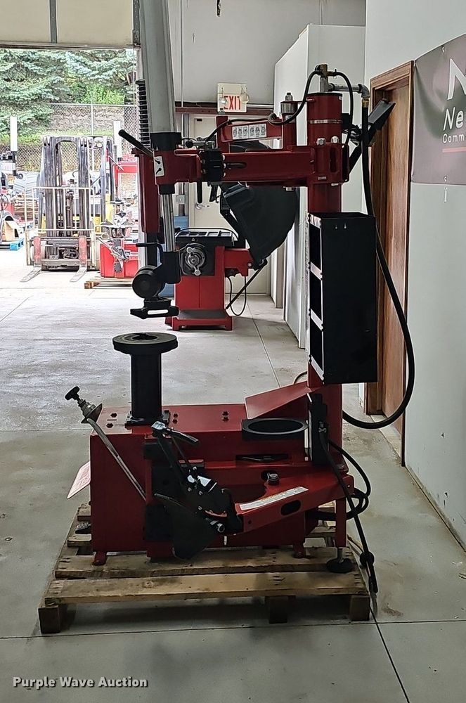 image for item DS4690 Coats 80C tire machine