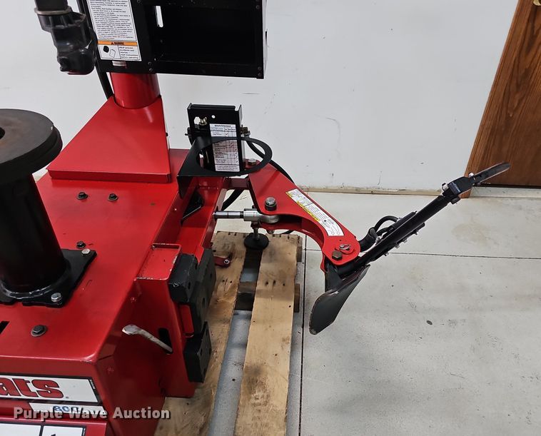 image for item DS4690 Coats 80C tire machine