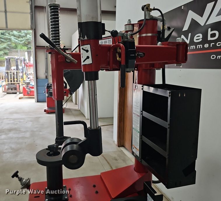 image for item DS4690 Coats 80C tire machine