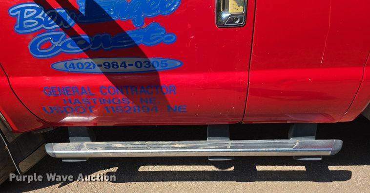 image for item DS4761 2005 Ford F350 Super Duty XLT SuperCab utility bed pickup truck