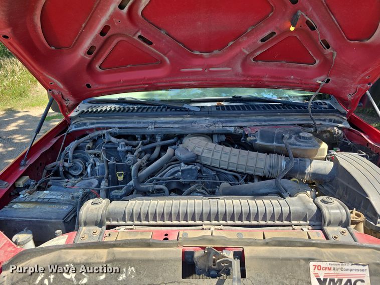 image for item DS4761 2005 Ford F350 Super Duty XLT SuperCab utility bed pickup truck