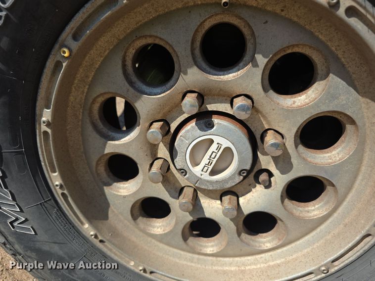 image for item DS4761 2005 Ford F350 Super Duty XLT SuperCab utility bed pickup truck