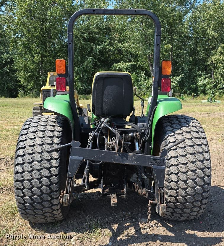 image for item DS4793 2002 John Deere 4610 tractor