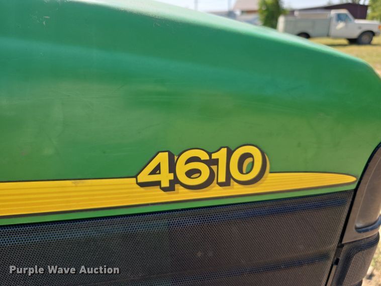 image for item DS4793 2002 John Deere 4610 tractor