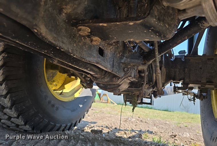 image for item DS4793 2002 John Deere 4610 tractor