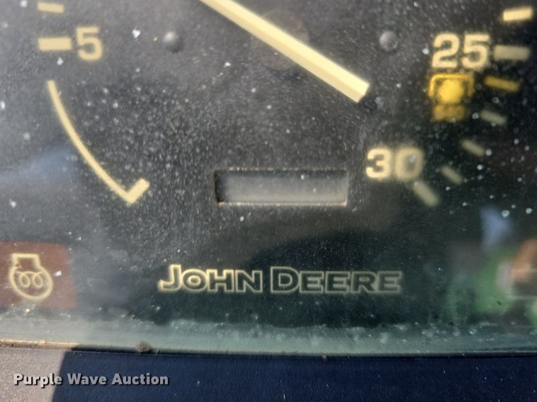 image for item DS4793 2002 John Deere 4610 tractor