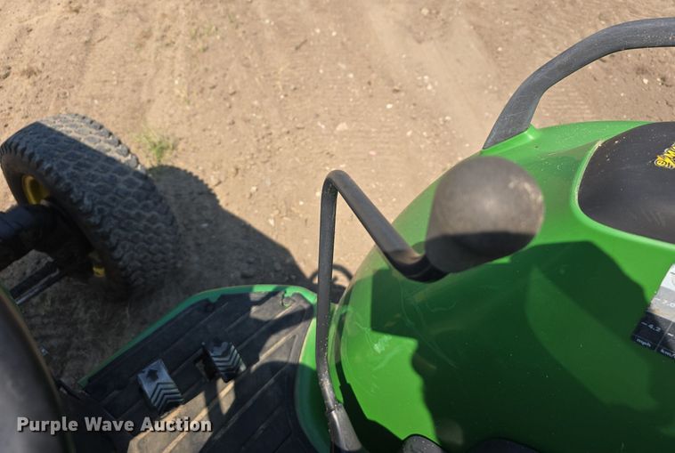 image for item DS4793 2002 John Deere 4610 tractor