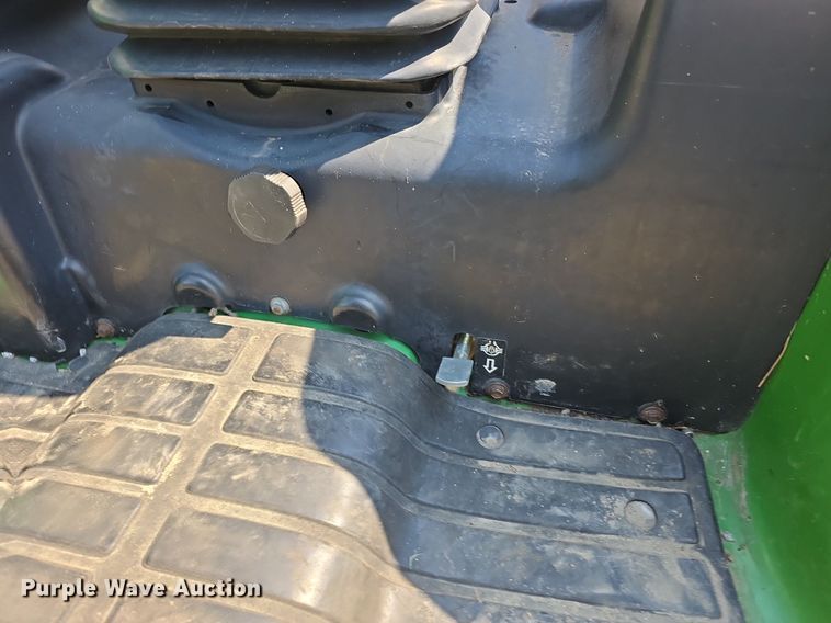 image for item DS4793 2002 John Deere 4610 tractor