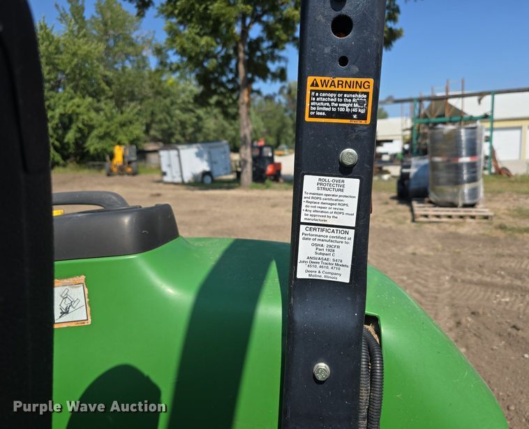 image for item DS4793 2002 John Deere 4610 tractor