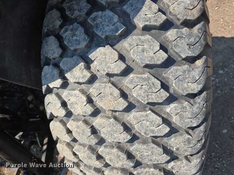 image for item DS4793 2002 John Deere 4610 tractor