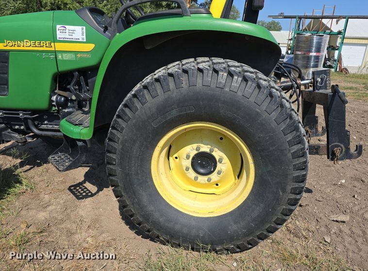 image for item DS4793 2002 John Deere 4610 tractor