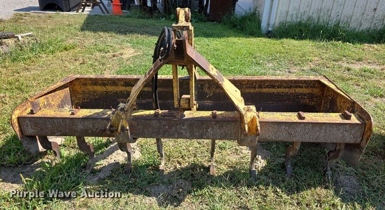 image for item DS4797 (2) pieces of ag equipment