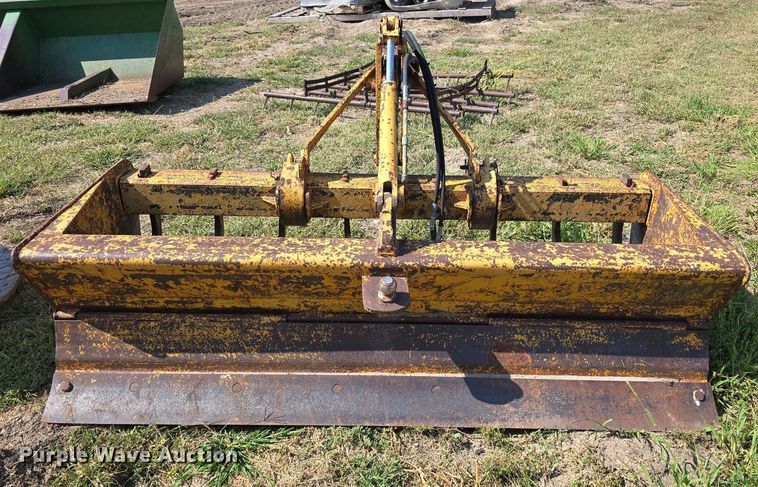 image for item DS4797 (2) pieces of ag equipment