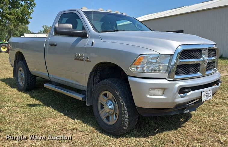 image for item DS4798 2016 Dodge Ram 3500HD pickup truck