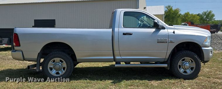 image for item DS4798 2016 Dodge Ram 3500HD pickup truck