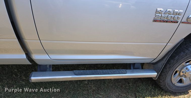 image for item DS4798 2016 Dodge Ram 3500HD pickup truck