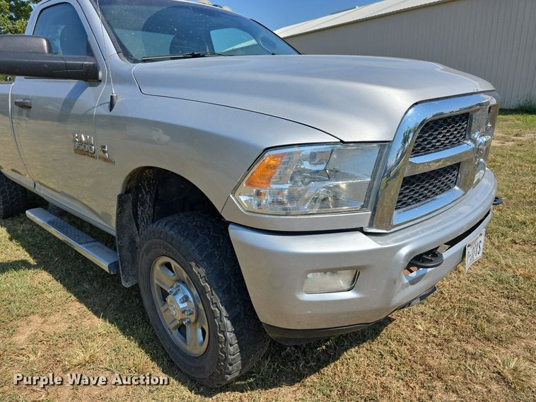 image for item DS4798 2016 Dodge Ram 3500HD pickup truck