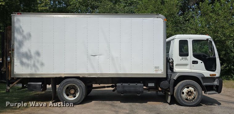 image for item DS4837 2006 Isuzu FVR box truck