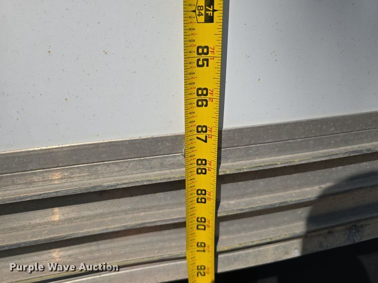 image for item DS4837 2006 Isuzu FVR box truck