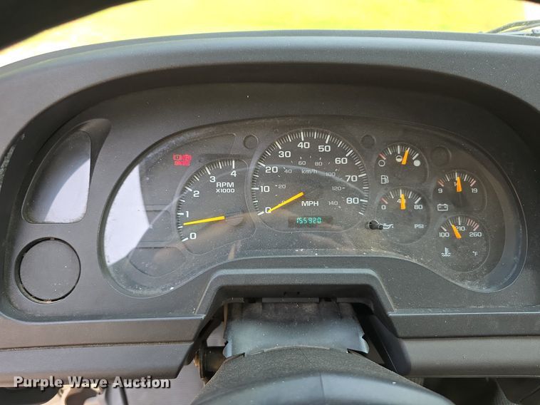 image for item DS4837 2006 Isuzu FVR box truck