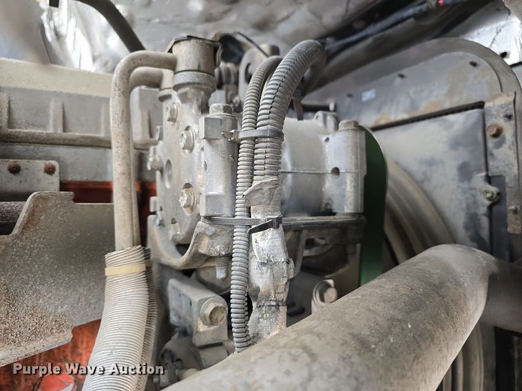 image for item DS4837 2006 Isuzu FVR box truck