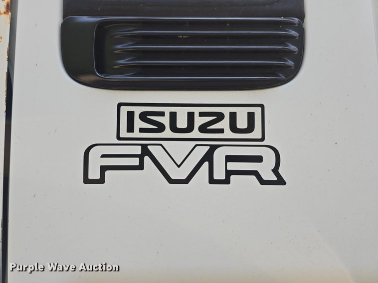 image for item DS4837 2006 Isuzu FVR box truck