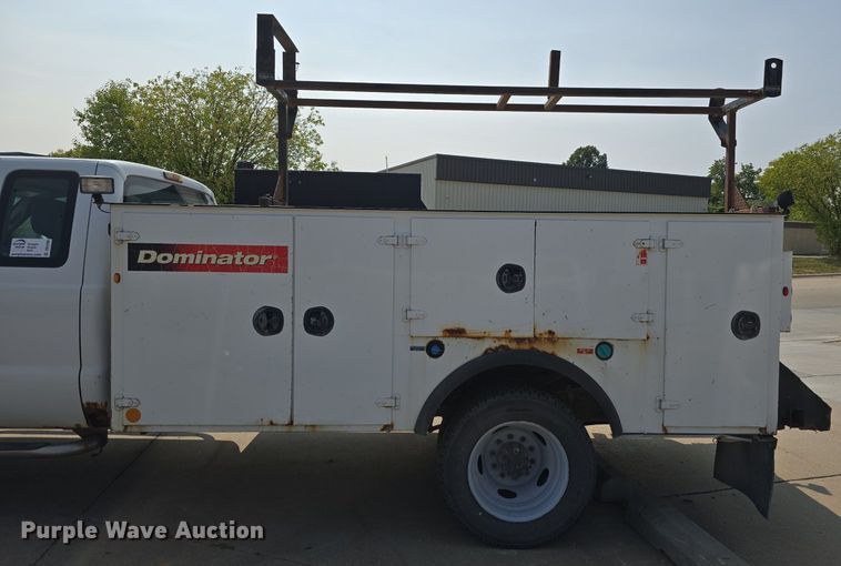 image for item DS4839 2012 Ford F550 Super Duty XL SuperCab utility / service truck